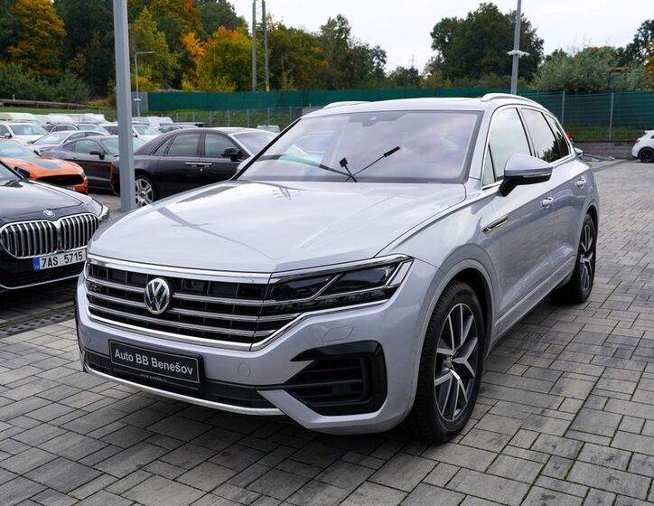 Volkswagen Touareg 2