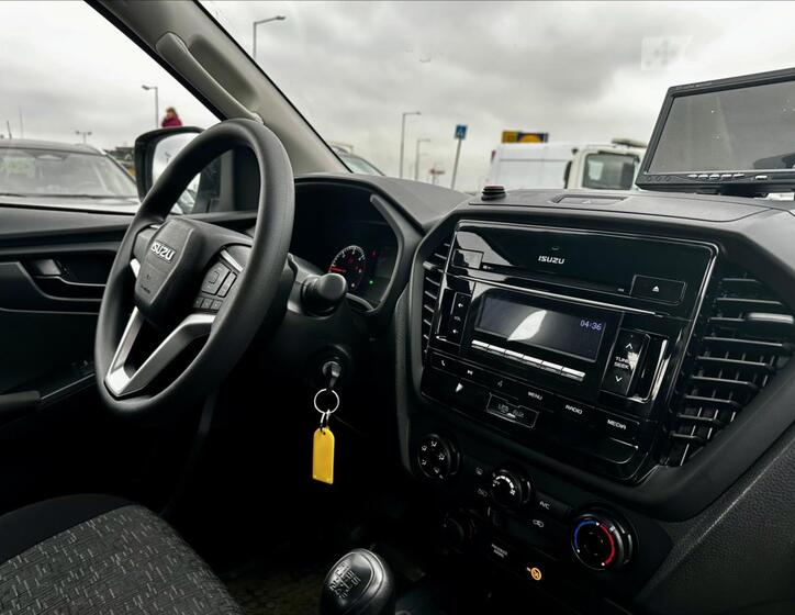 Isuzu D-Max 5