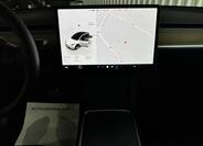Tesla Model Y 17