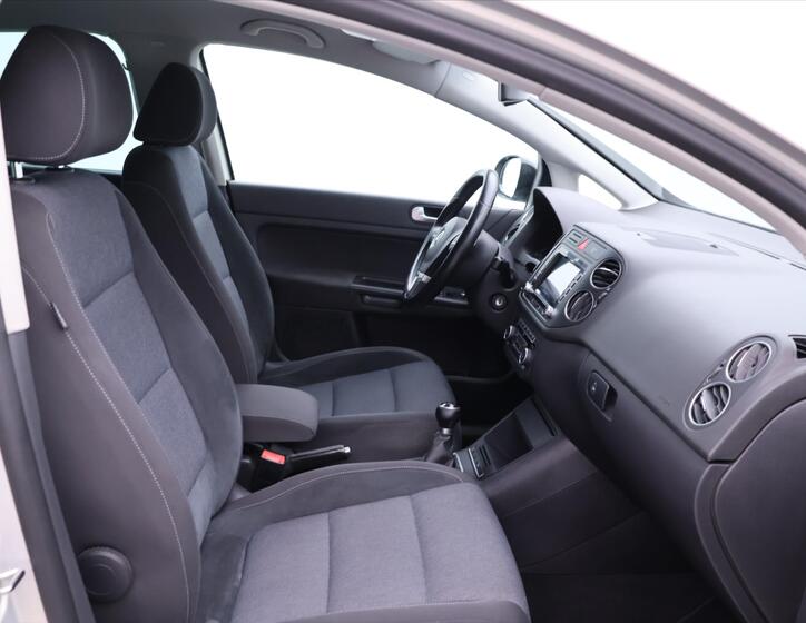 Volkswagen Golf Plus 11