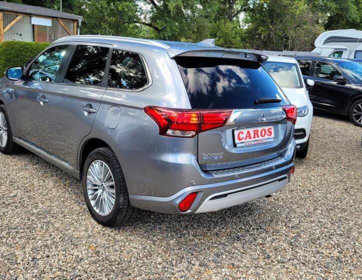 Mitsubishi Outlander 5