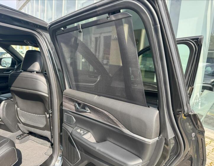 Jeep Grand Cherokee 18