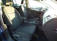 Volkswagen Golf 71