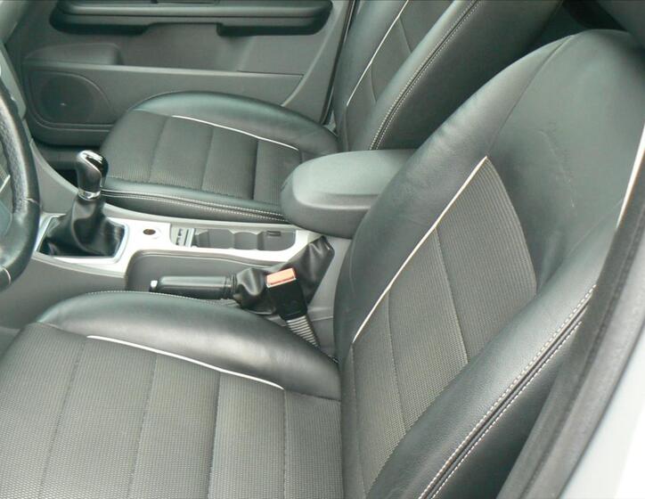 Ford Focus 11
