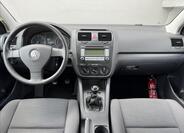 Volkswagen Golf 28