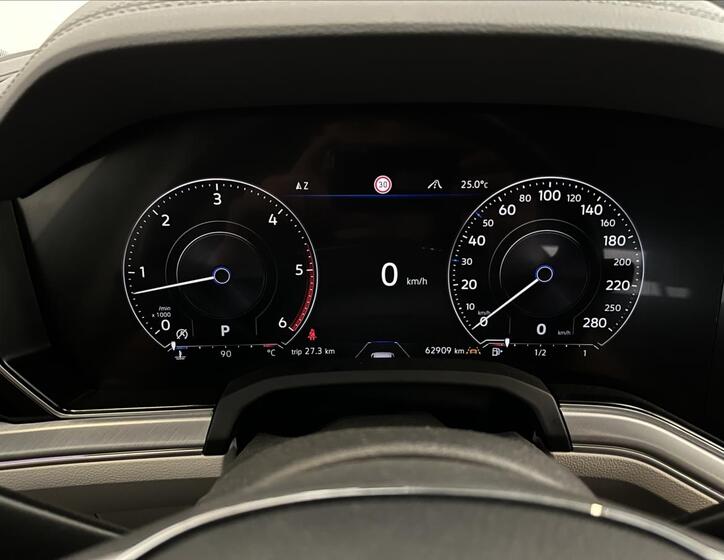 Volkswagen Touareg 14