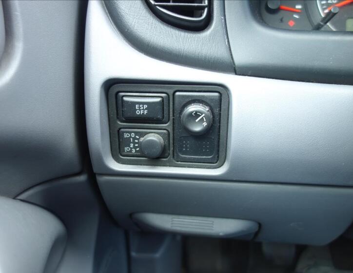 Nissan Almera 21
