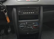 Peugeot 207 15