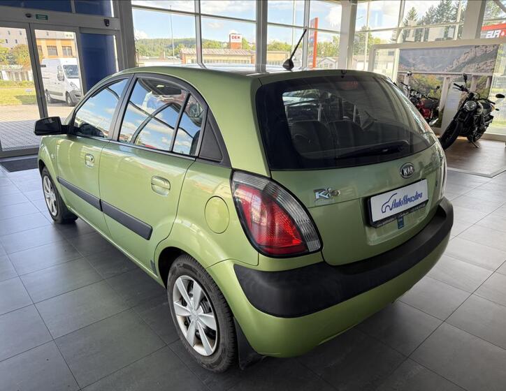 KIA Rio 4