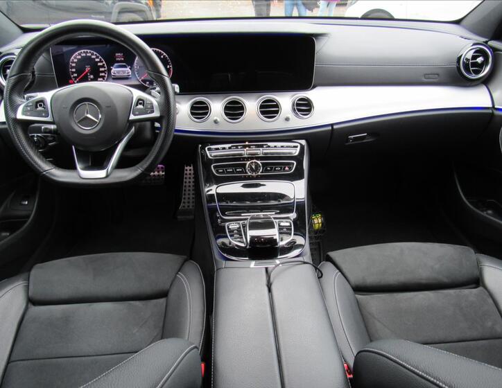 Mercedes-Benz Třídy E 11