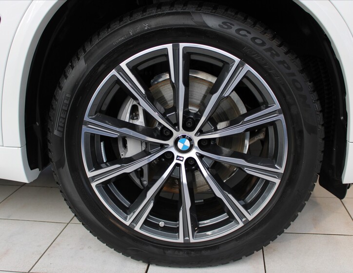 BMW X5 16
