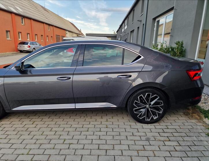 Škoda Superb 43