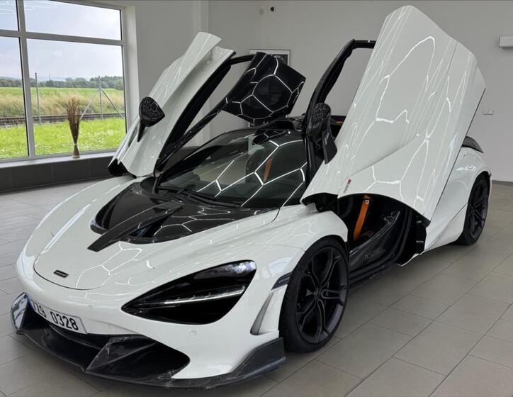 McLaren 720S 1