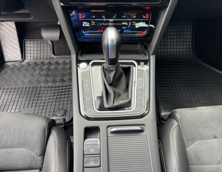 Volkswagen Passat 34