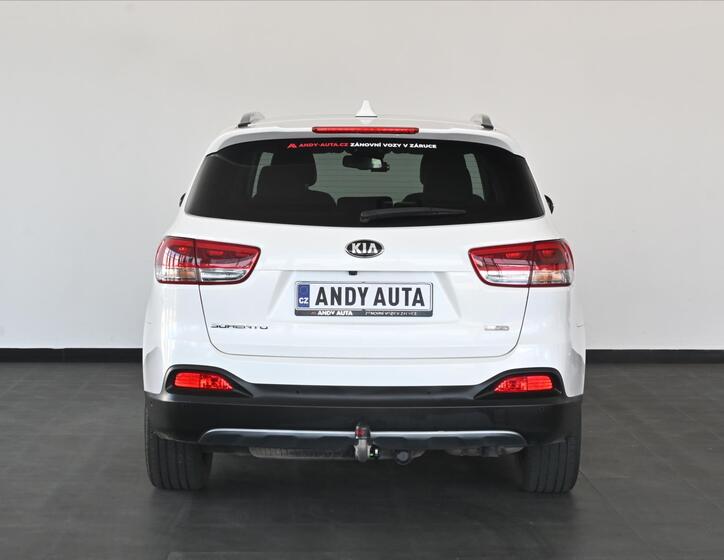 KIA Sorento 4