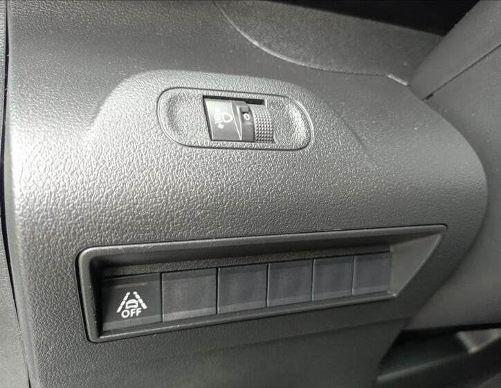 Peugeot Rifter 22