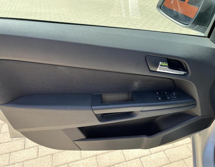Opel Astra 10
