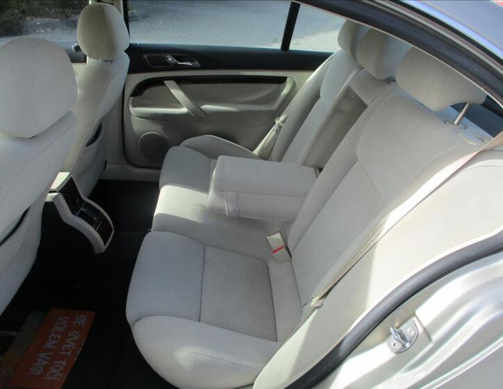 Škoda Superb 8
