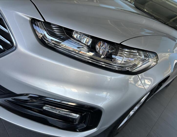Ford Mondeo 19