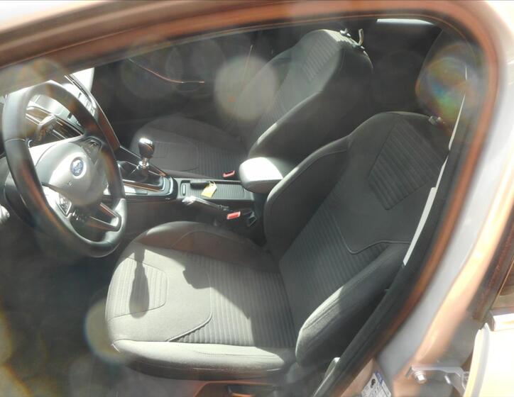 Ford Focus 18