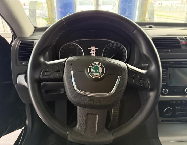 Škoda Octavia 14