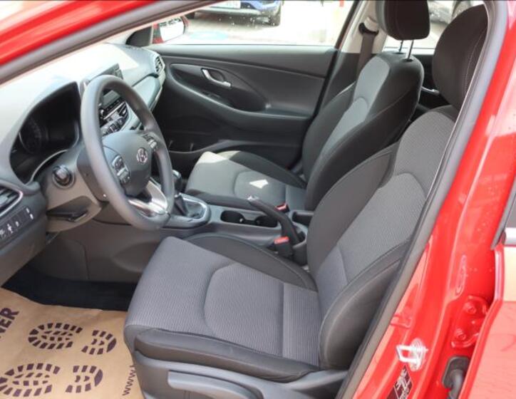 Hyundai i30 11