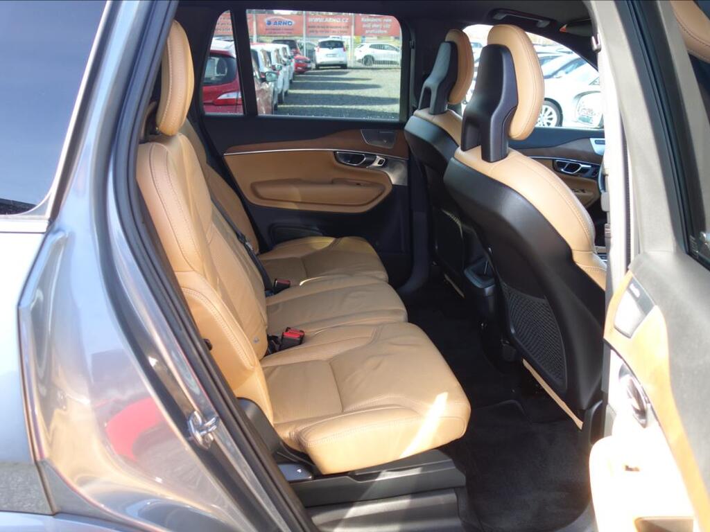 Volvo XC90 15