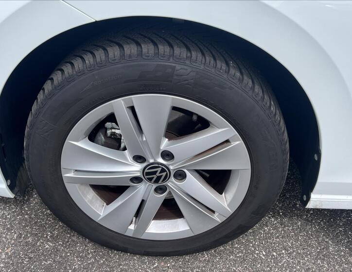 Volkswagen Golf 20