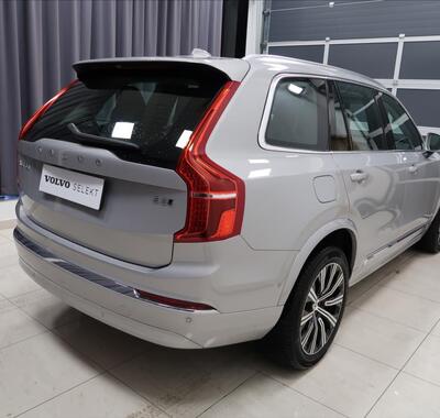 Volvo XC90 4