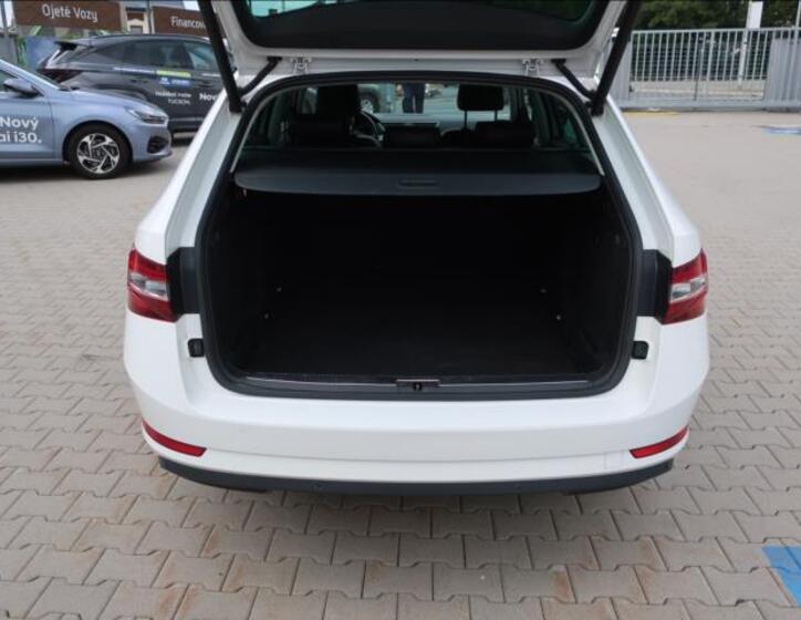 Škoda Superb 33