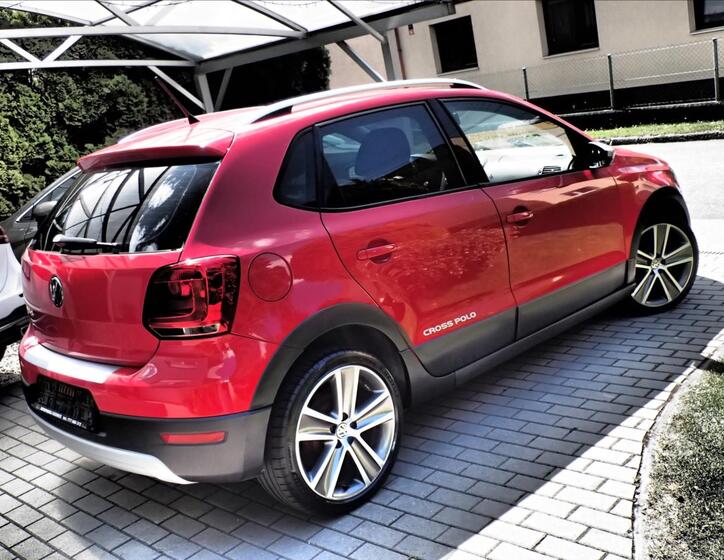 Volkswagen Polo 2
