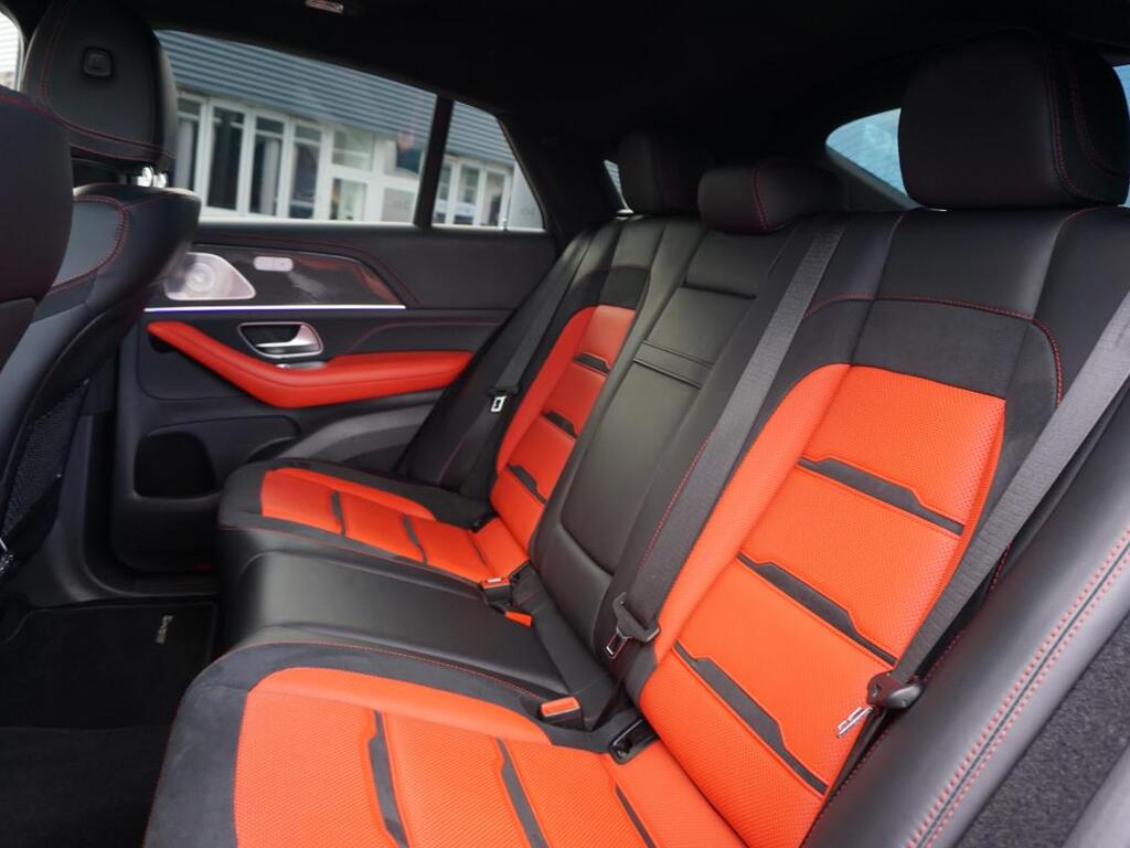 Mercedes-Benz GLE 9