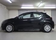 Toyota Yaris 8