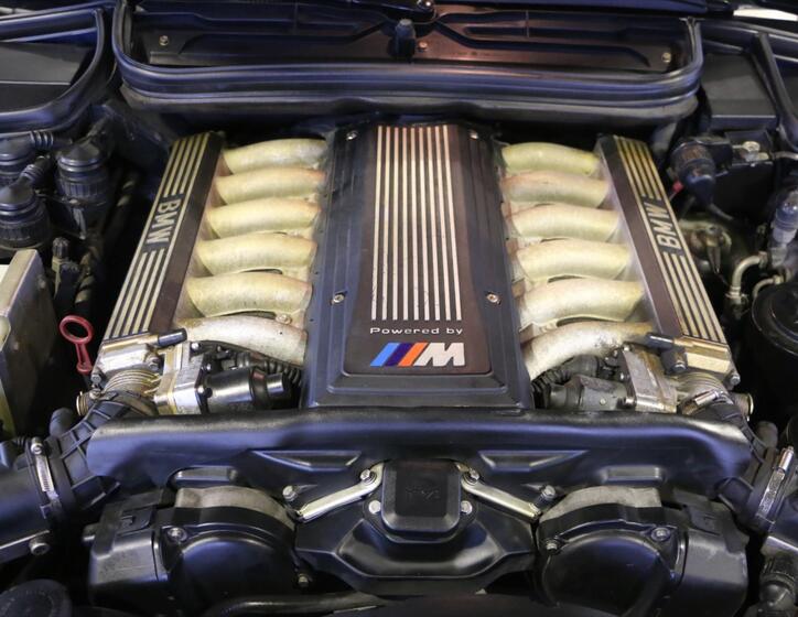 BMW Řada 8 30