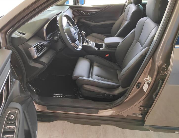 Subaru Outback 6