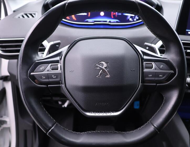 Peugeot 3008 18