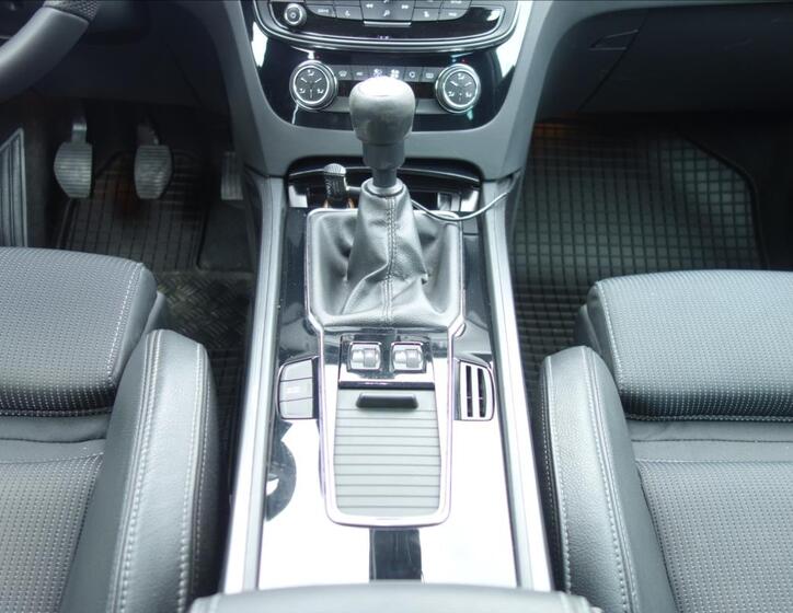 Peugeot 508 25