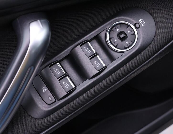 Ford Galaxy 17