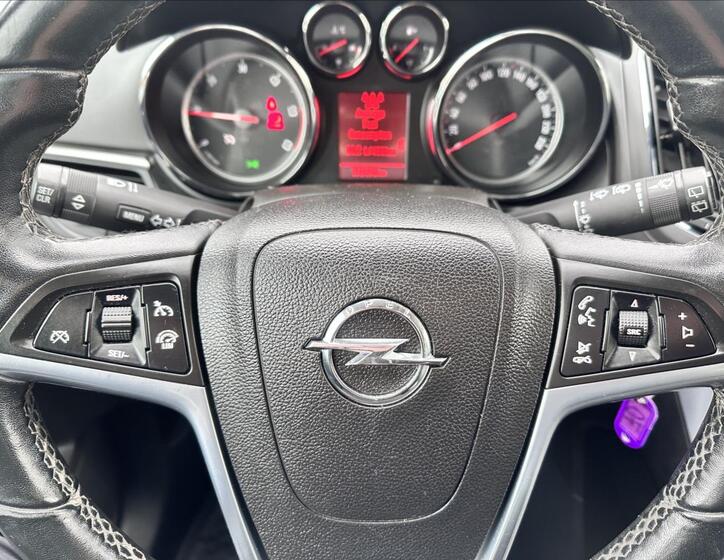Opel Zafira 24