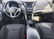 Hyundai i40 12