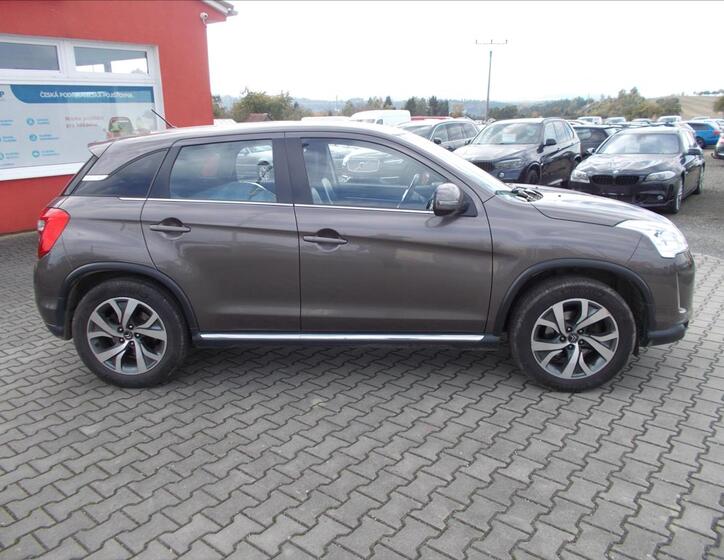 Citroën C4 Aircross 9