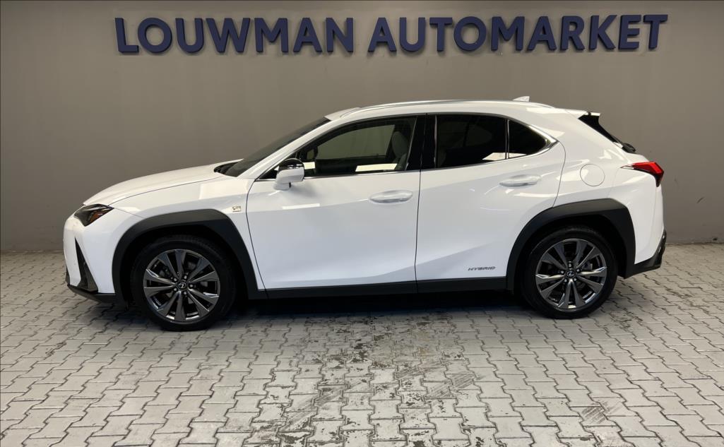 Lexus UX 250h