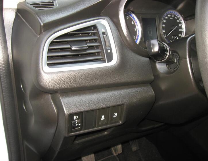 Suzuki S-Cross 30