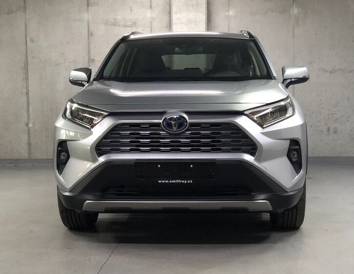 Toyota RAV4 2