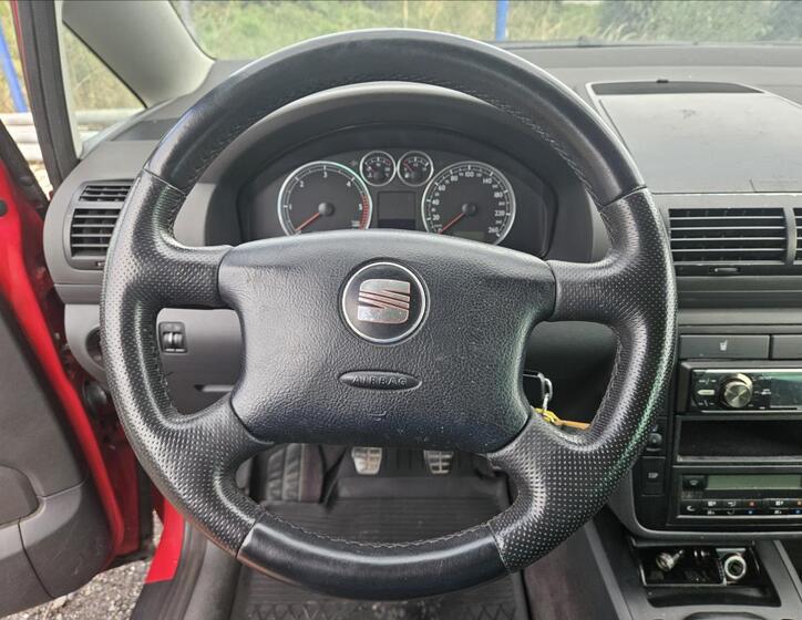 Seat Alhambra 7