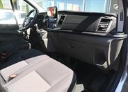 Ford Transit Custom 11