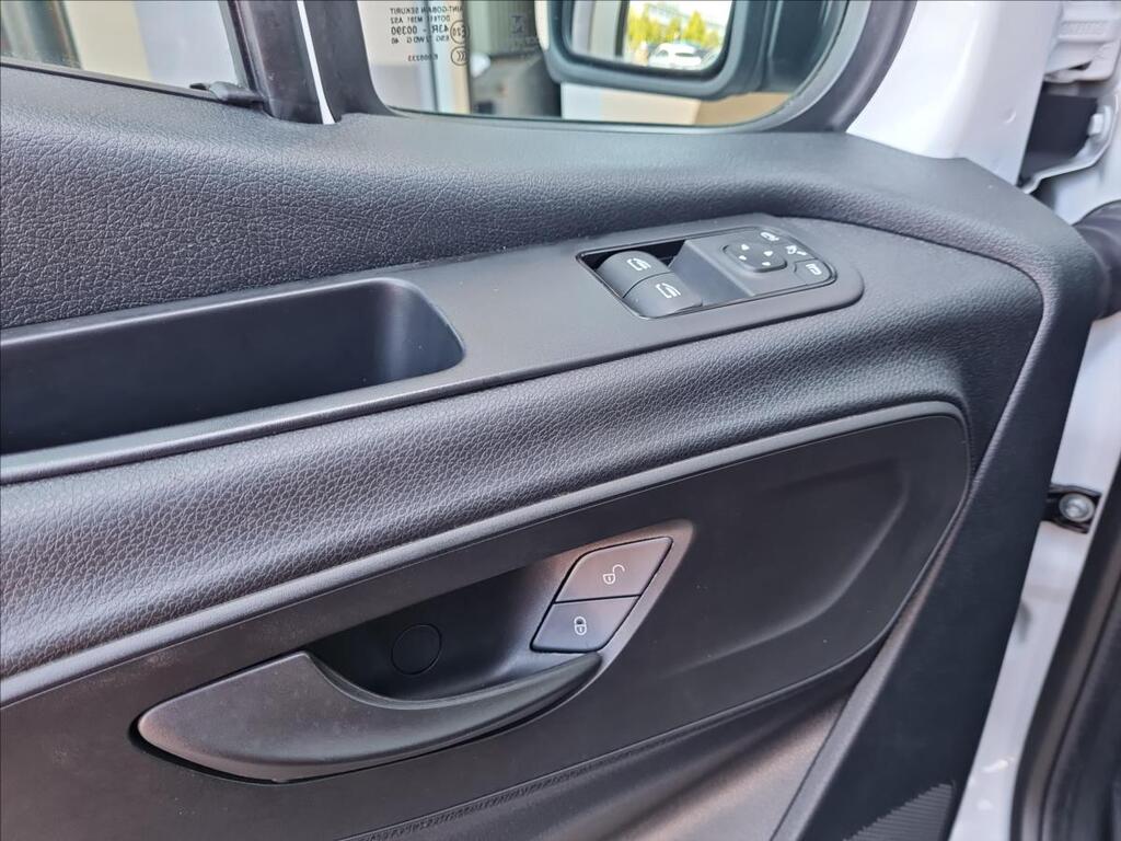 Mercedes-Benz Sprinter 19