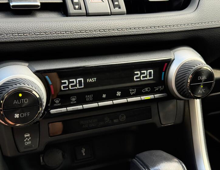 Toyota RAV4 17