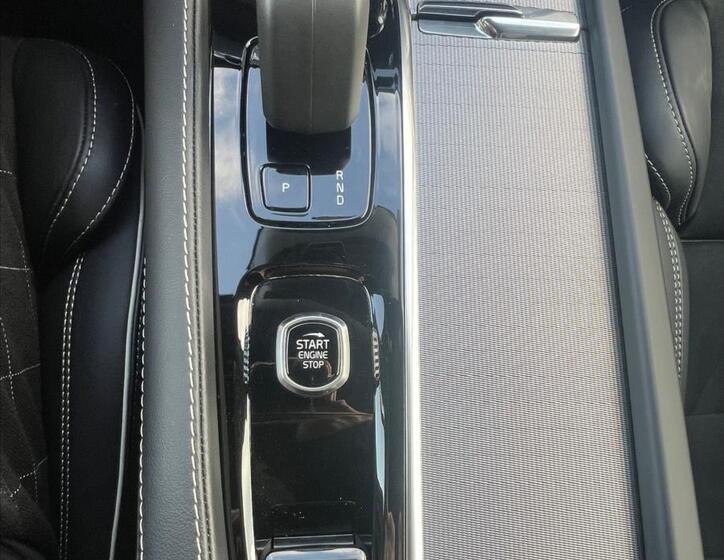 Volvo XC90 24