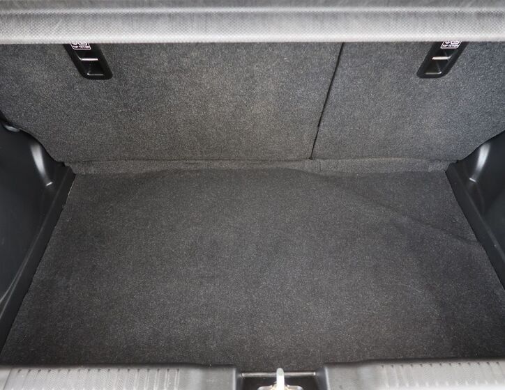 Suzuki Swift 13